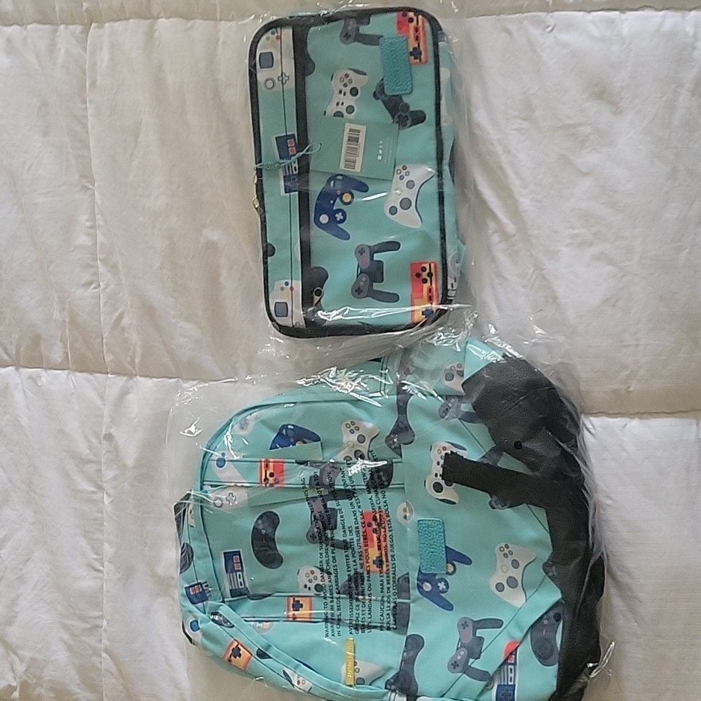 Posh Peanut backpack and lunch pack set